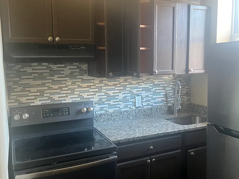 816 McKean Ave #1 — Photo 3