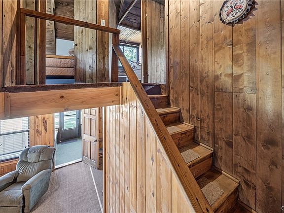 5th image of 41 Rocking Horse Rd