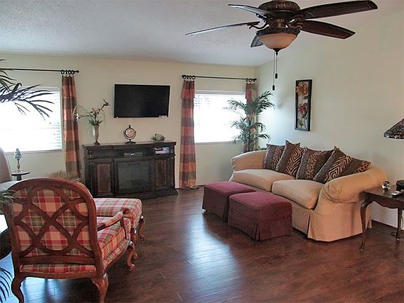 2nd image of 18621 N Tamiami Trl