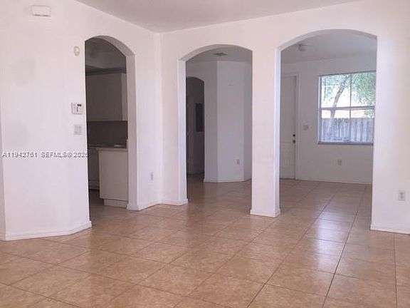 4th image of 10852 SW 240th St