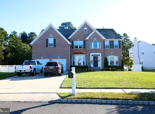 26 Box Turtle Ln, Sicklerville, NJ 08081