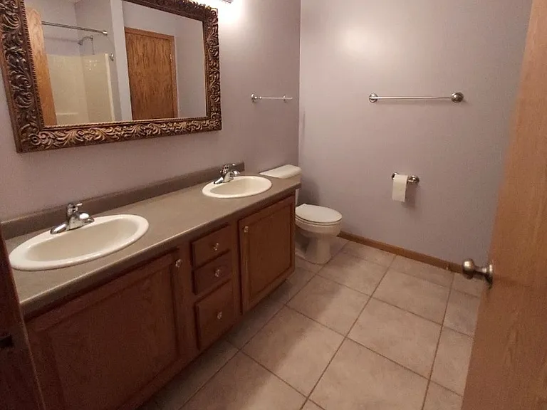 459 Jefferson St — Photo 10