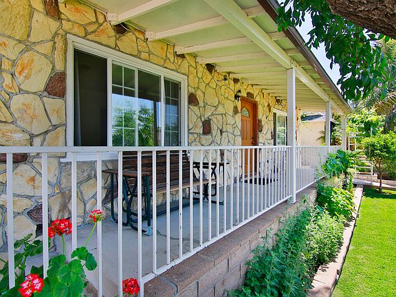 3rd image of 2923 Los Olivos Ln