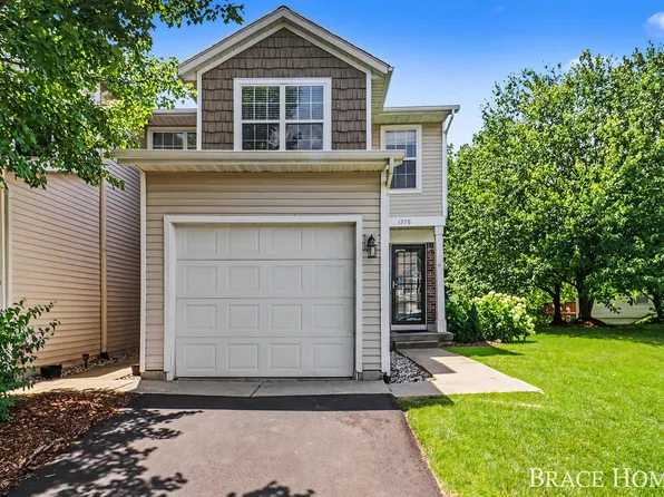 1776 Grand Ct NE, Grand Rapids, MI 49525