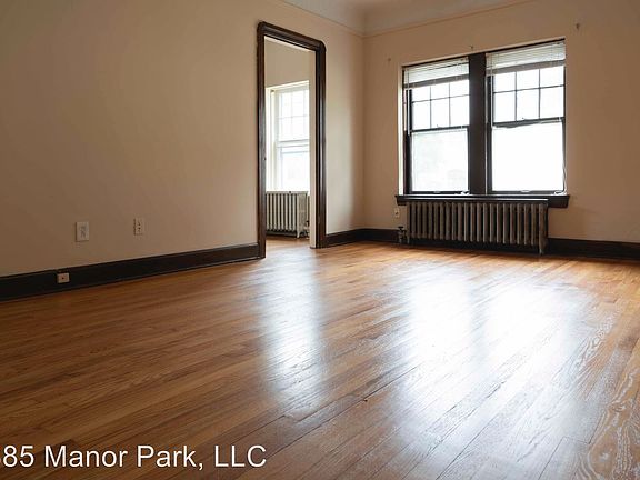 2nd image of 1385 Manor Park Ave #3