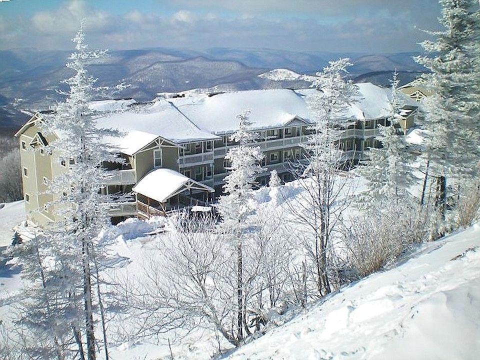 1st image of 10 Summit Dr #102-C