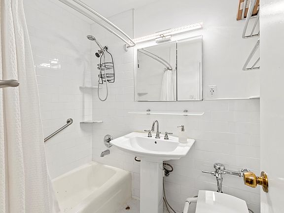 5th image of 8710 149th Ave APT 3L