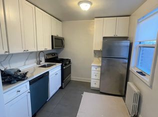 6812 Cloverdale Blvd #B, Oakland Gardens, NY 11364