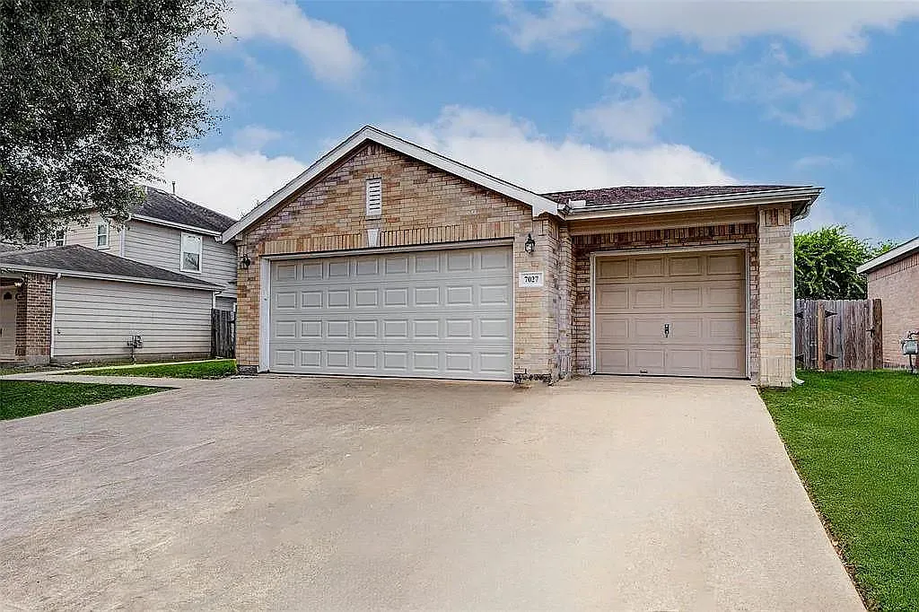 4 bed, 1825 sqft, $2,150 — Photo 4