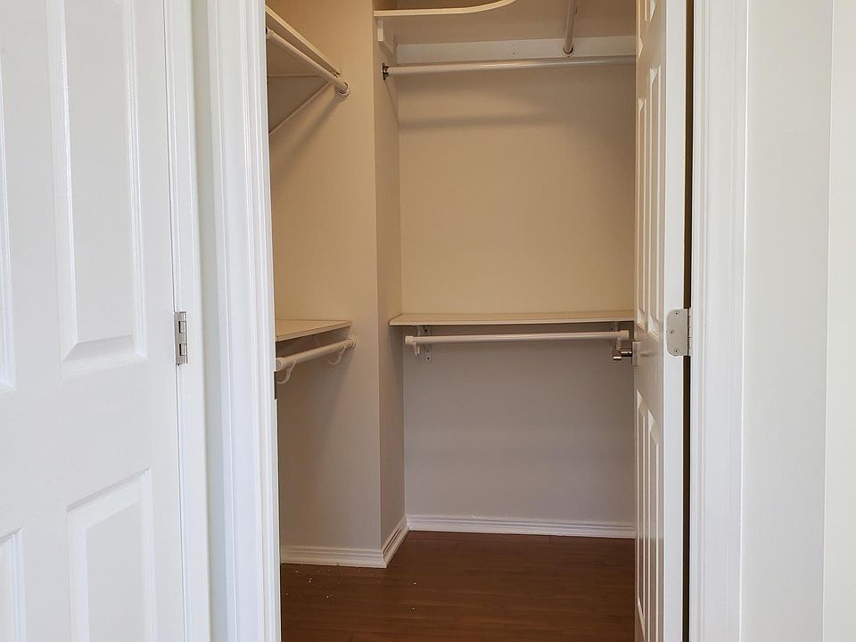Walk in closet