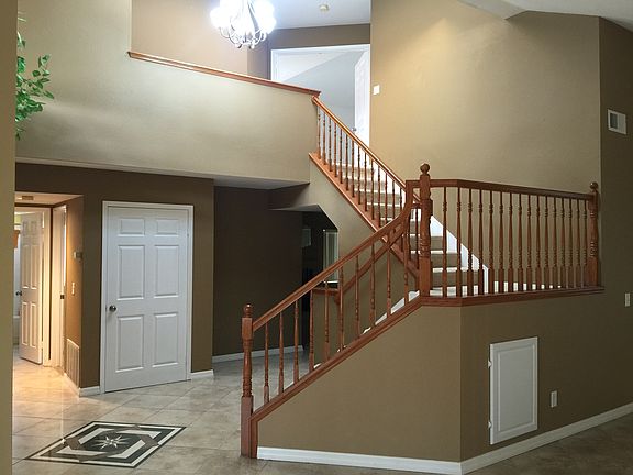 4th image of 14335 Bourgeois Way