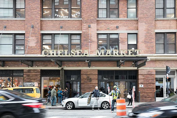 Rented by Compass | media 18