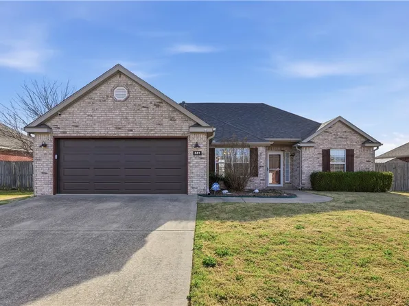 551 Dogwood St, Centerton, AR 72719