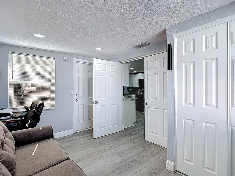 5913 Appletree Rd — Photo 15