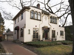 1150 Iroquois Dr SE, Grand Rapids, MI 49506