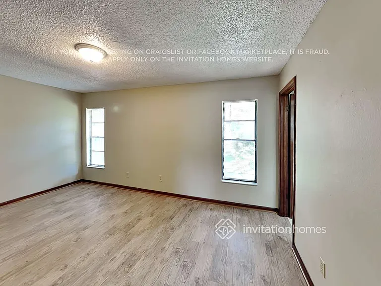14906 Coldwater Ln — Photo 6