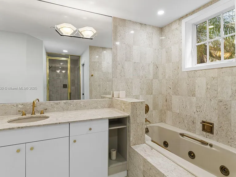 19217 Fisher Island Dr #19217 — Photo 24