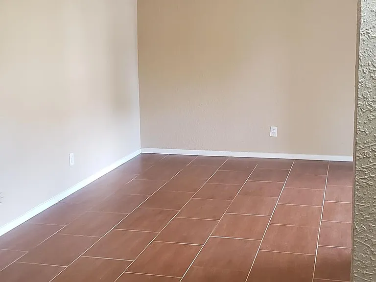 10431 Shannon Pl — Photo 3