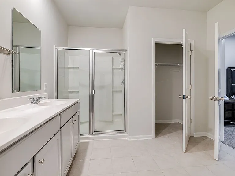 102 Spillway Ct — Photo 18