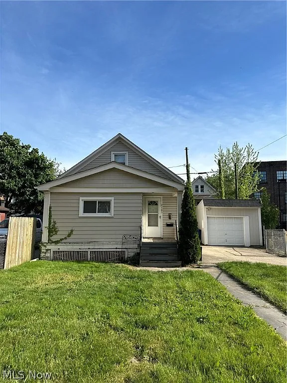 2105 Corning Ave photo 1