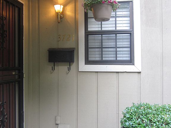 3rd image of 3721 California Terrace Dr