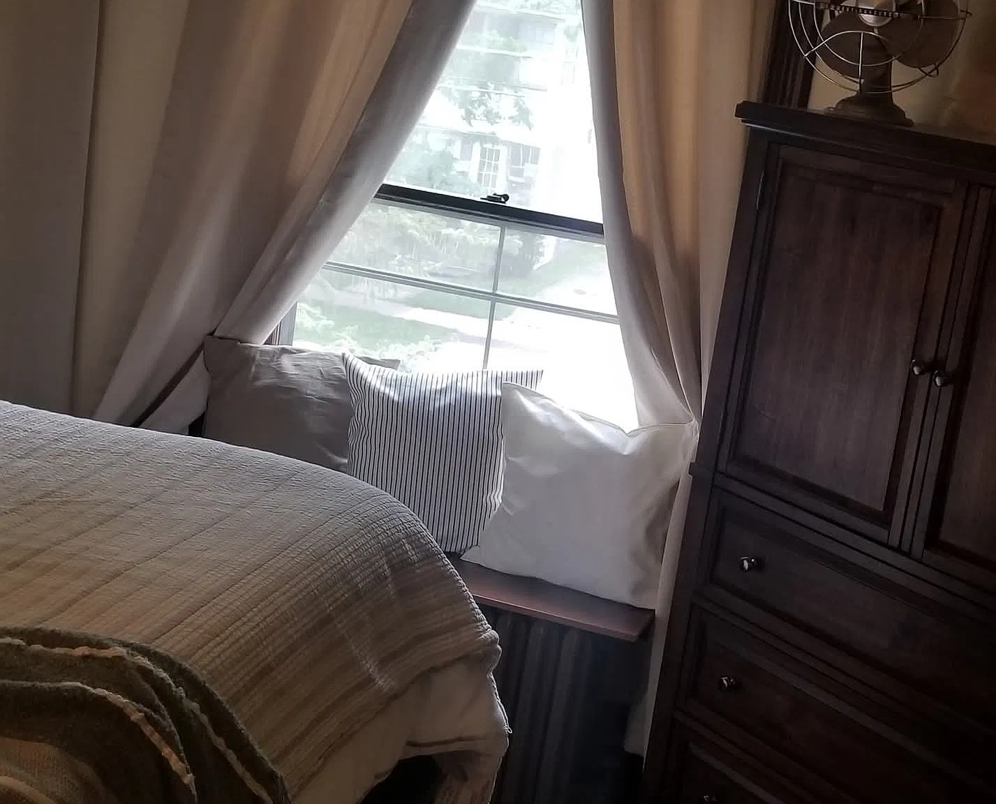 2 bed, $1,350 — Photo 4