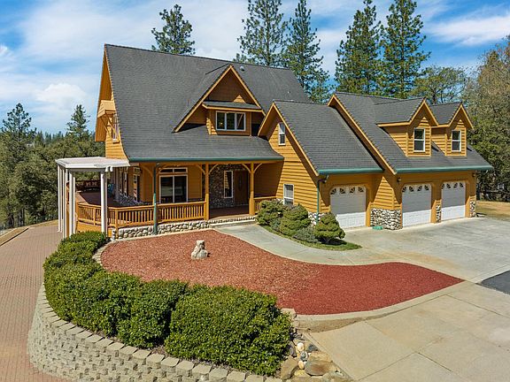 3rd image of 717 Swanson Ln