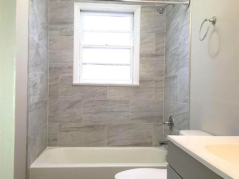 90 Creswell Dr NE — Photo 7