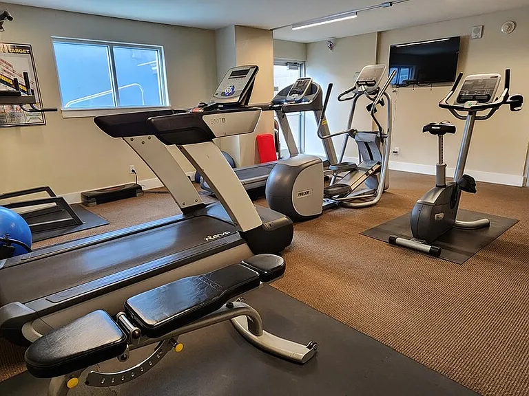 230 E Broadway St #1008 — Photo 31