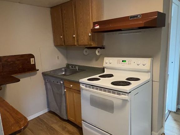2nd image of 99 Main St #10