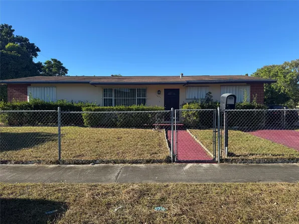 1221 North Drive, Miami, FL 33179