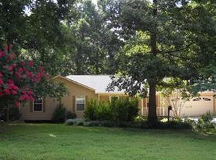 2979 Old Oaks Ct, Buford, GA 30519