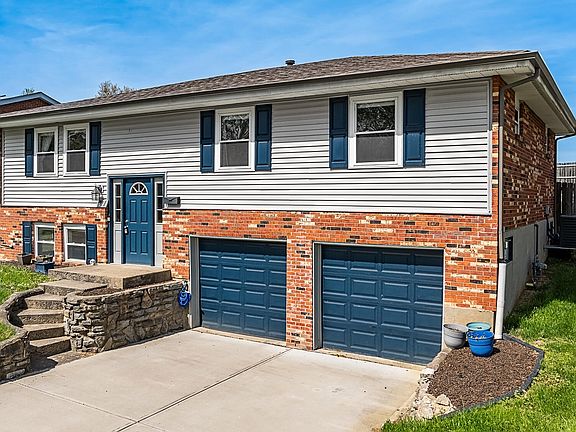 2nd image of 311 Merravay Dr