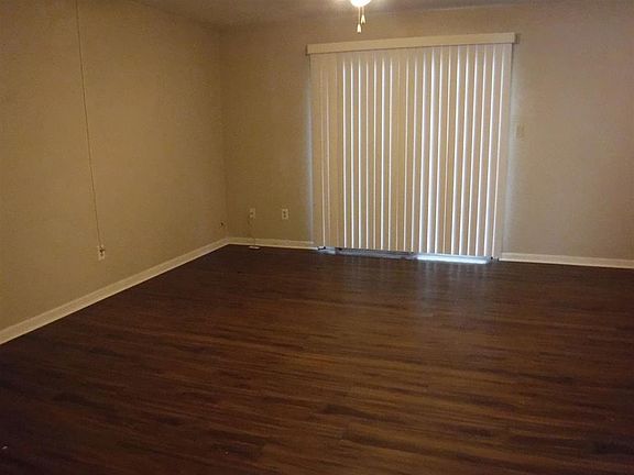 2nd image of 2012 Bradford Ct APT B