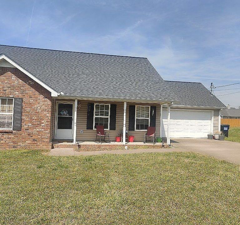 1st image of 2223 Rosecran Cir