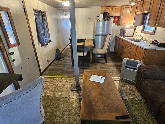 4th image of 1246 Granby Rd #66