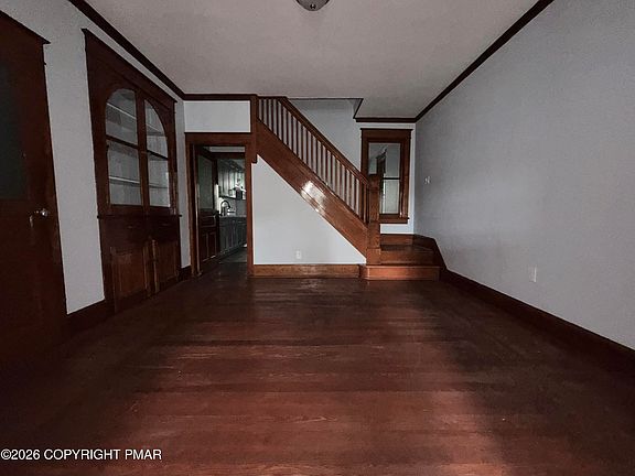 3rd image of 313-315 S Market St