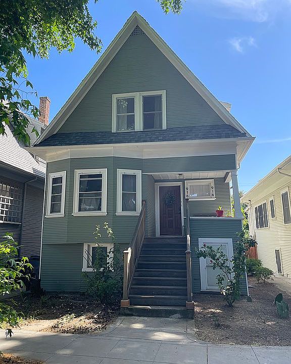 Front view of home 