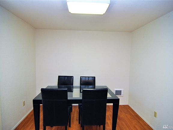 5th image of 13941 Chinook Cir NW