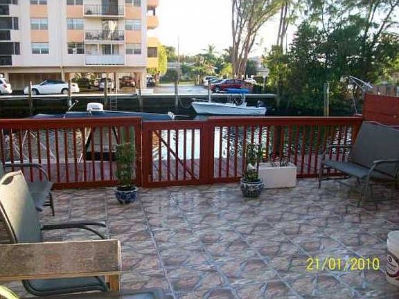 3rd image of 3528 NE 167th St #3528