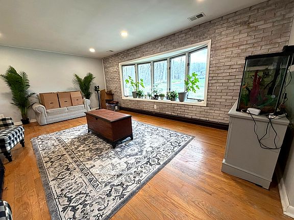 5th image of 2119 Oaklyn Dr #A