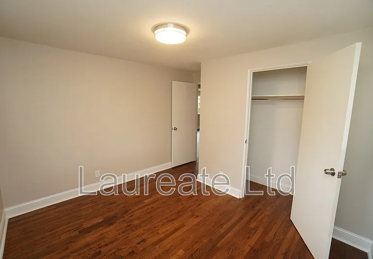 2268 W Maplewood Ave — Photo 11