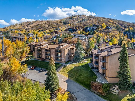 3rd image of 2350 Ski Trail Lane UNIT 112