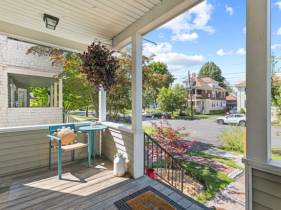 4th image of 436 Woodford Street