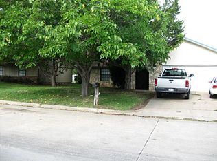 406 Heather Dr, Granbury, TX 76048