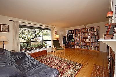 4th image of 16208 9th Ave NE
