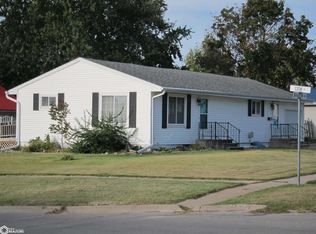 1302 Braden Ave, Chariton, IA 50049