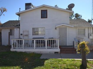 20990 Mariposa Rd, Lake Elsinore, CA 92530