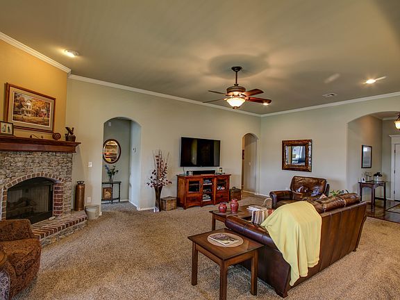 5th image of 2419 W Little Rock Pl
