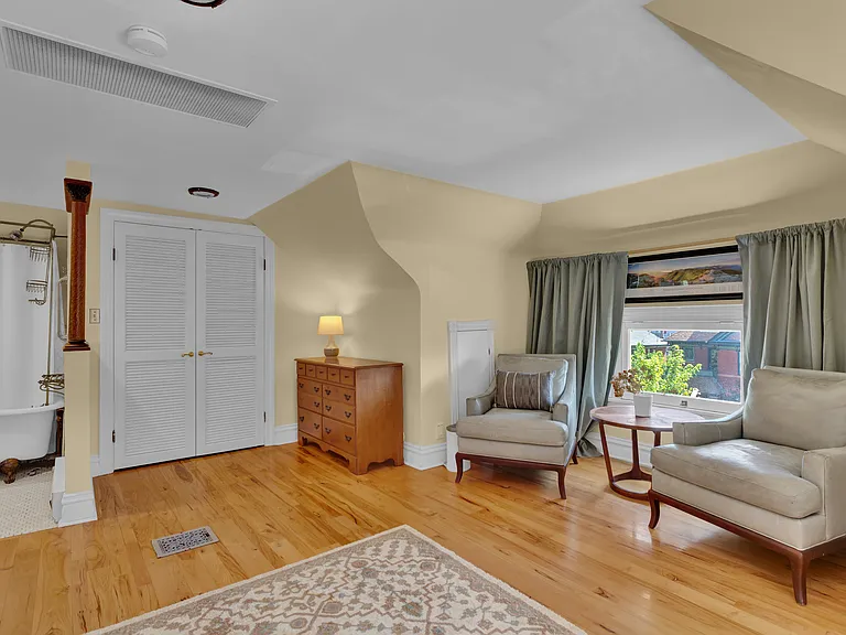 1245 N Emerson St — Photo 20